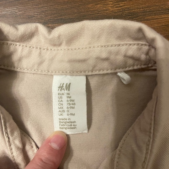 H&M Shacket Size 6-9M - Picture 4 of 4